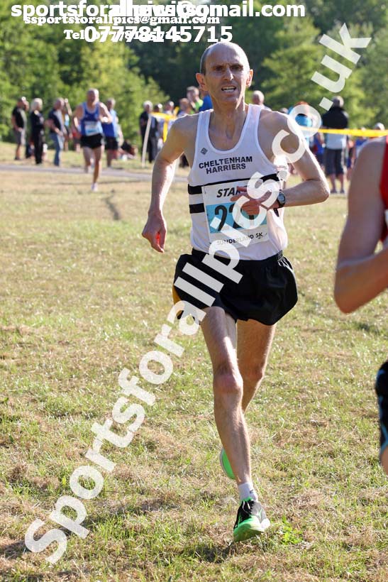 Veteran and womens 2018 Sunderland 5k Road Races, Silksworth, Sunderland. Photo: David T. Hewitson/Sports for All Pics